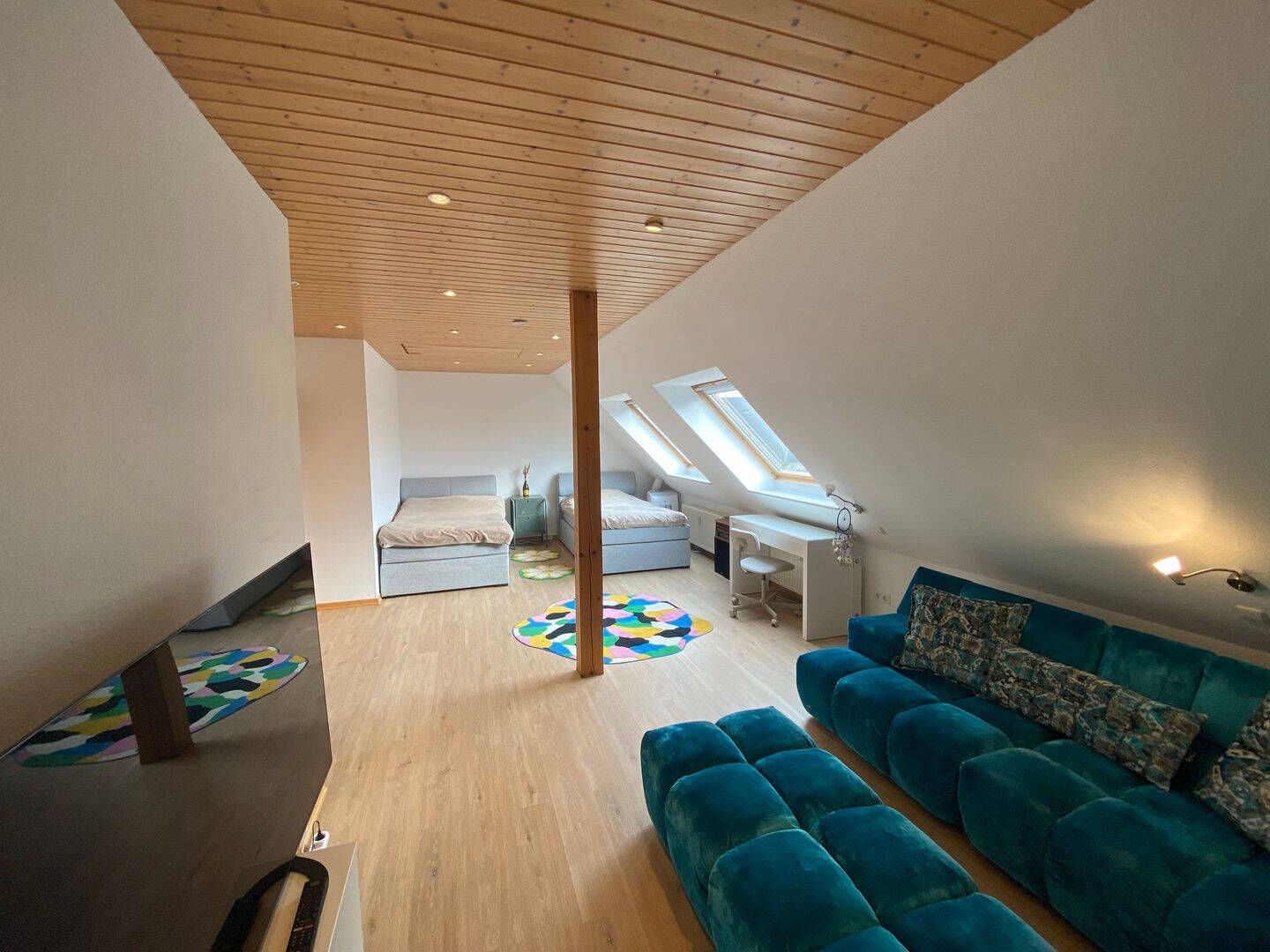 Attraktive 4-Zimmer-Wohnung im 2. Obergeschoss in Hannover-Alt-Wettbergen – Hannover – Bild 1 von 9