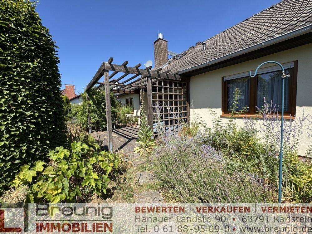 Freistehendes Einfamilienhaus mit EBK, Carport & Naturgarten in ruhiger Lage von Alzenau-Stadt