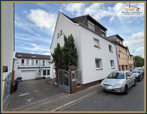 "Wohnen und Arbeiten in Koblenz-Lay: Wohnhaus mit Gewerbemöglichkeiten"