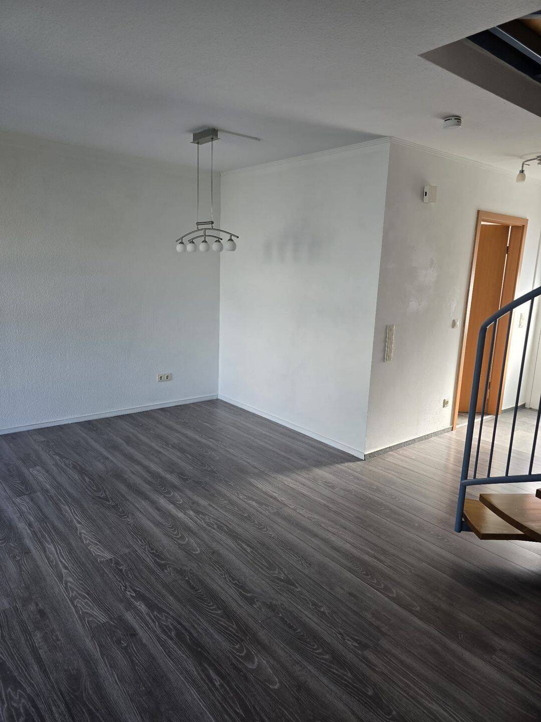 Charmante 3 Zimmer Wohnung in Saarbrücken- Burbach zu vermieten – Saarbrücken – Vorschaubild 4