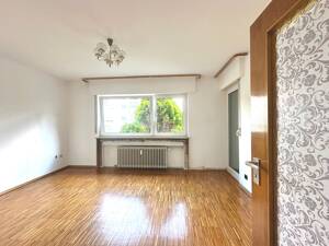Großzügige 2-3 Zimmer Wohnung mit Garten in Stuttgart-Botnang mit Renovierungsbedarf – 70195 Stuttgart – Vorschaubild 4