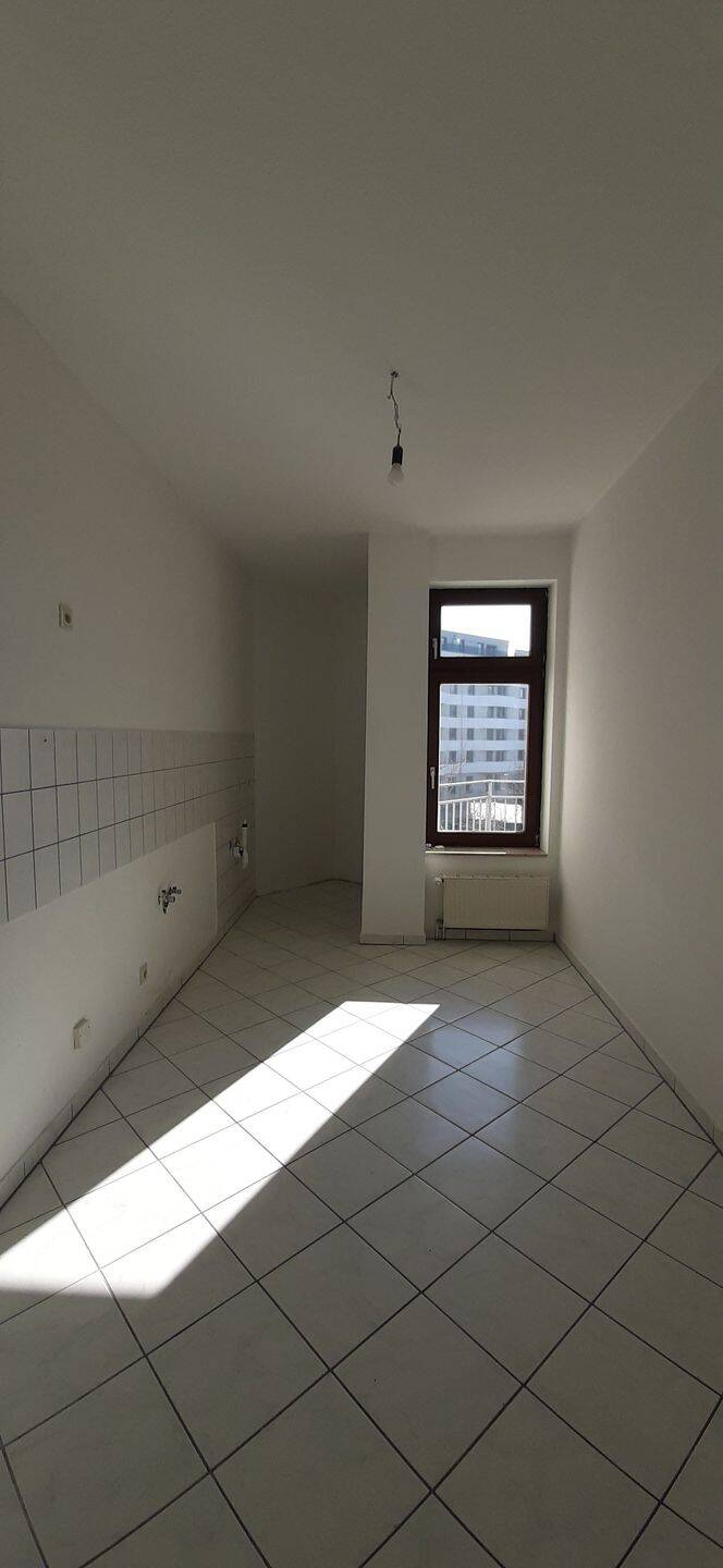Bezugsfreie 3-Zimmer-Wohnung mit Südbalkon & separater Ankleide in wunderschönem Altbau – Leipzig – Vorschaubild 5