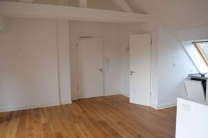 ANLAGE, vermietete, charmante 4 Zi.- Maisonettewhg. im sanierten Altbau im Q21 – 22307 Hamburg – Vorschaubild 3