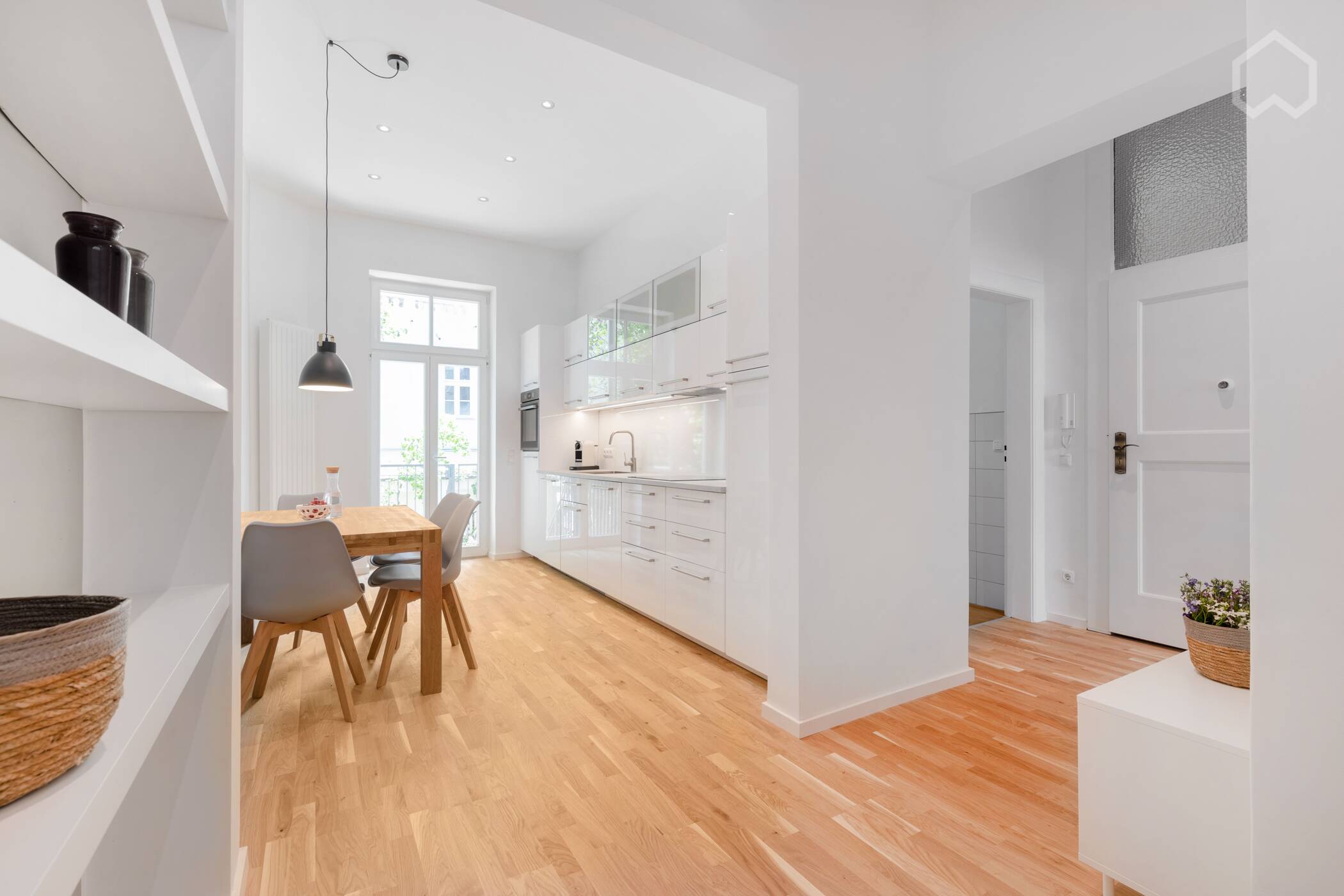 Ruhiges & liebevoll eingerichtetes Appartement in München Schwabing mit Garten – München – Vorschaubild 6