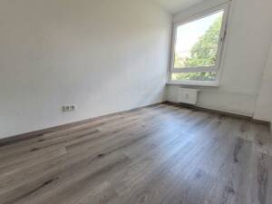 Schöne 5-Zimmer-Wohnung mit Balkon! – 45279 Essen – Vorschaubild 6