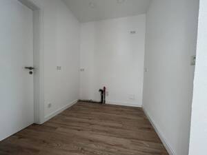 Gemütlich Wohnen mit Balkon direkt in Neheims Fußgängerzone! – 59755 Arnsberg – Vorschaubild 2