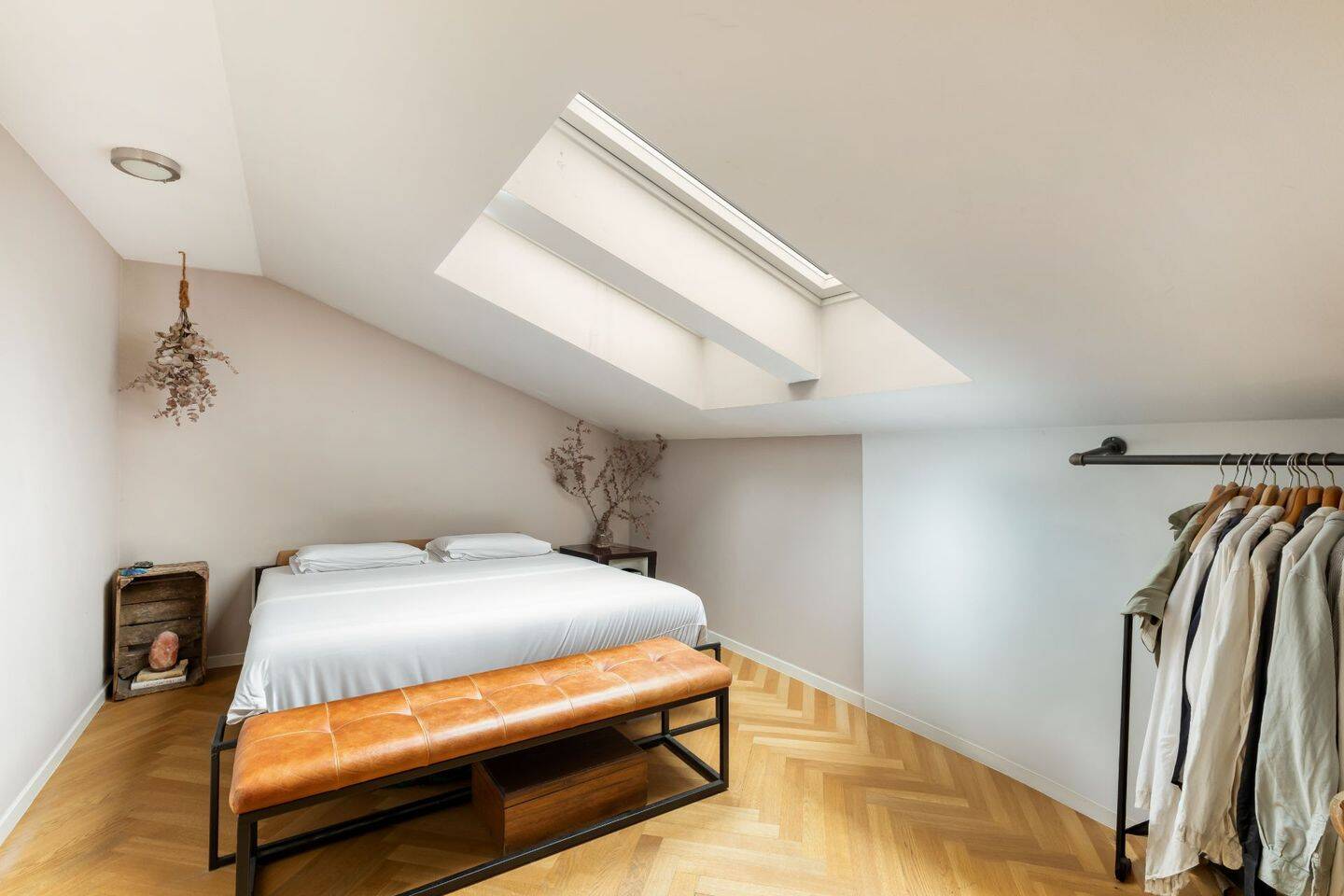 Hochwertig sanierte Dachgeschosswohnung mit Terrasse am Paul-Lincke Ufer – Berlin – Vorschaubild 4