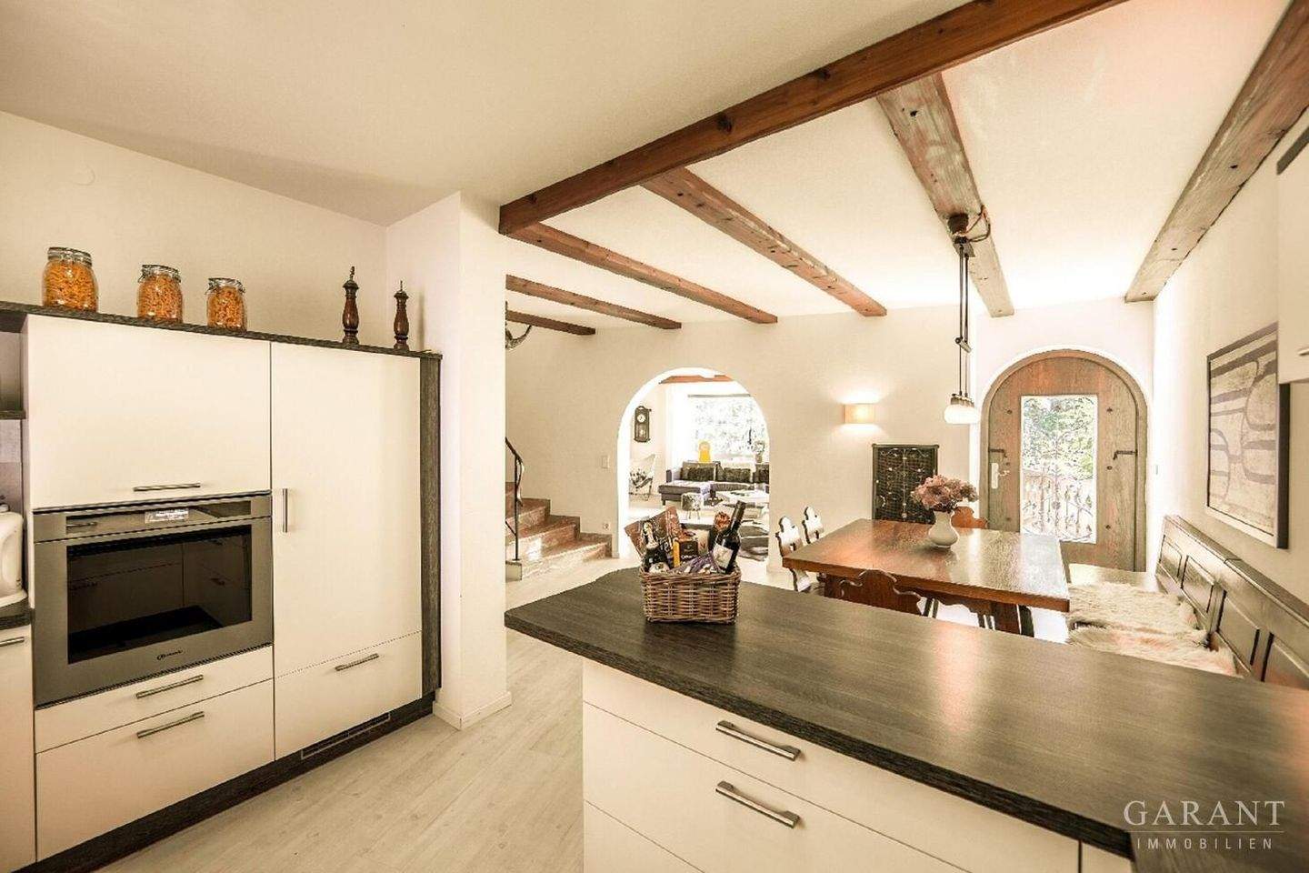 Kombiniert: Vermietung und Eigennutzung, Ferienhaus mit interessantem Konzept – Garmisch-Partenkirchen – Bild 1 von 9