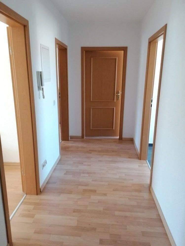 !! 3-Zimmer-Dachgeschosswohnung mit Balkon in ruhiger Nebenstraße !! – Chemnitz – Vorschaubild 5