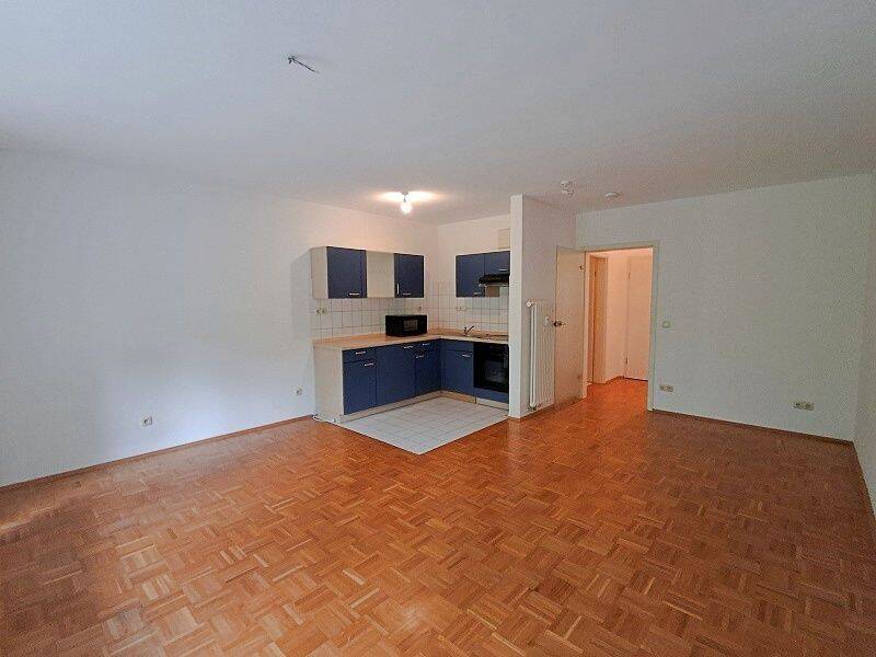 Bezugsfreie Single-Wohnung mit Gartenanteil und Einbauküche – Leipzig – Vorschaubild 3
