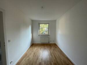 Gut gelegene 3-Zimmer-Wohnung mit Parkettboden in Erlangen-Süd – 91052 Erlangen – Vorschaubild 3