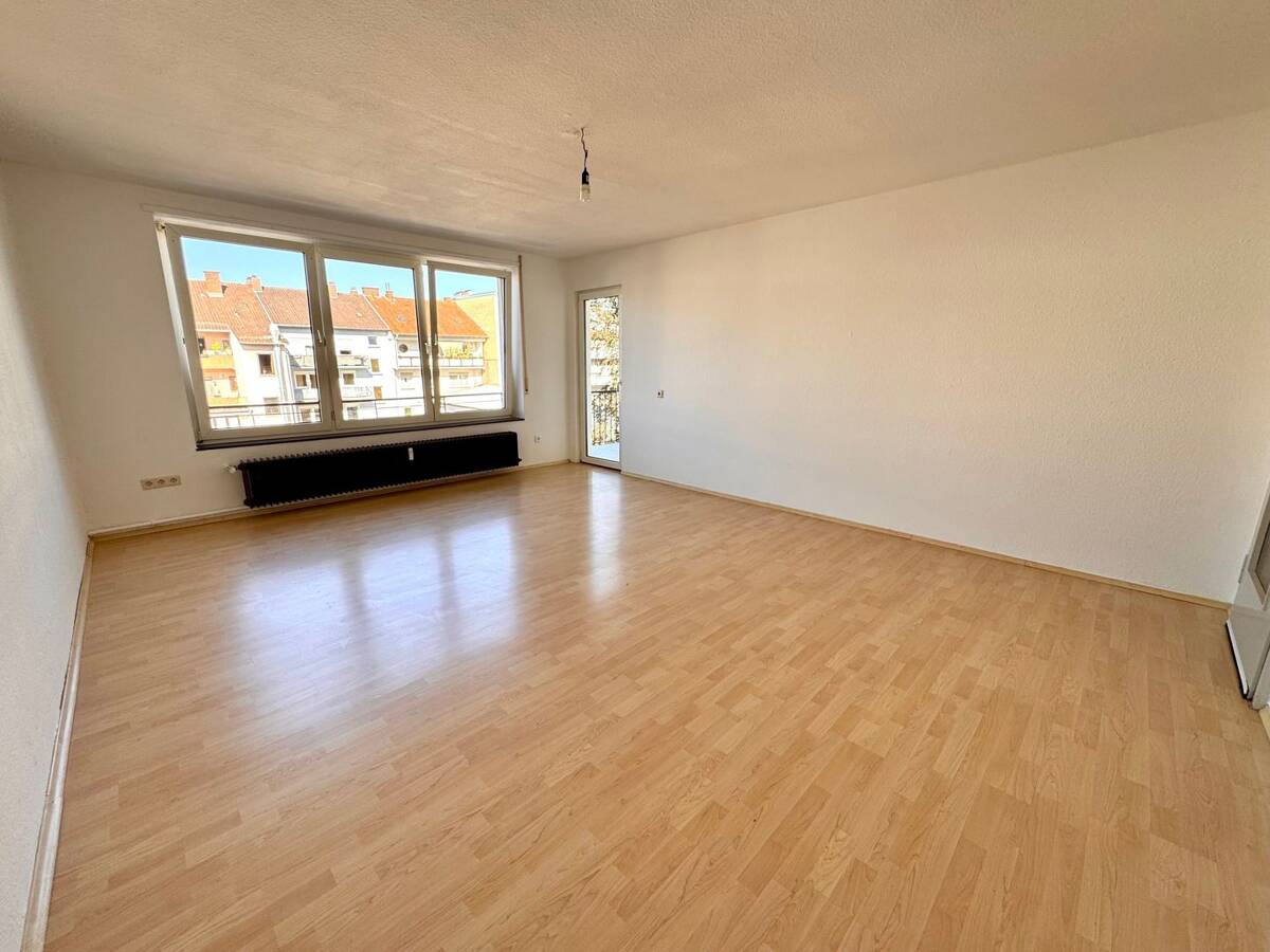 KL-City - Großzügige 3-Zimmerwohnung mit Balkon in zentraler Lage – 67655 Kaiserslautern – Bild 1 von 9