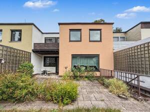 Gemütliches Reihenmittelhaus mit wunderschönem Garten in ruhiger Lage von Frankfurt-Niederursel – 60439 Frankfurt am Main – Vorschaubild 3