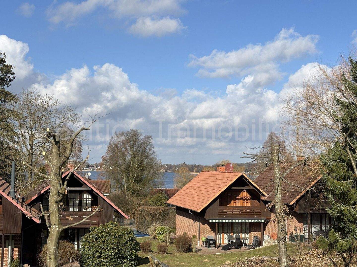 Schönes Ferienhaus in Klingberg mit Seeblick! – Scharbeutz – Bild 1 von 9