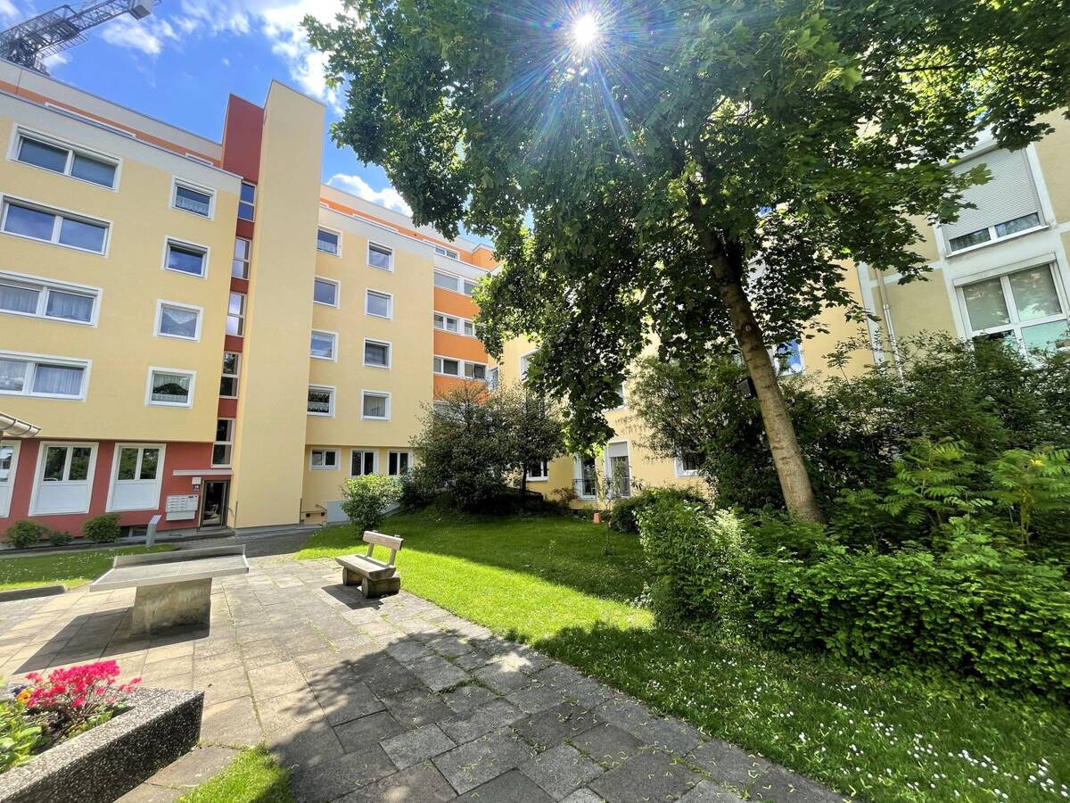 Sundowner in Neuhausen – 80634 München – Bild 1 von 9