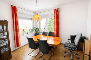 Charmante 4-Zimmer-Altbauwohnung im Jugendstil - Stuttgart-Zuffenhausen – 70435 Stuttgart – Vorschaubild 3