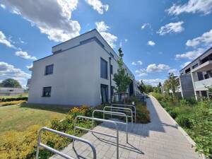 2 Zimmer mit Balkon und Einbauküche, frisch renoviert – 33609 Bielefeld – Vorschaubild 2