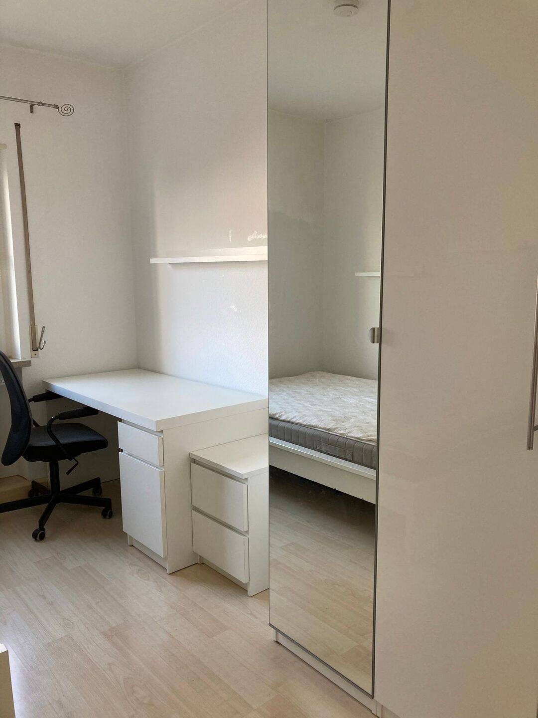 1 Zimmer in schöner Frauen WG am Plärrer in Augsburg – Augsburg – Vorschaubild 2