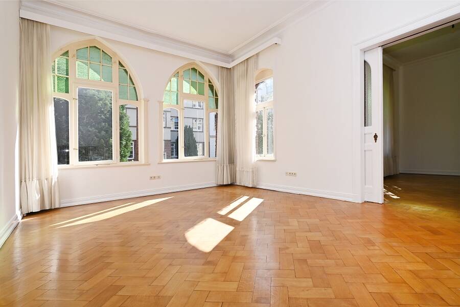 Toplage Malerviertel: Wunderschönes, denkmalgeschütztes Stadthaus mit 4 Einheiten, Garten und Balkon – Hannover – Vorschaubild 4