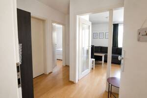 AIGNER - Lichtdurchflutete 2-Zimmer-Wohnung im grünen Obermenzing – 81245 München – Vorschaubild 2