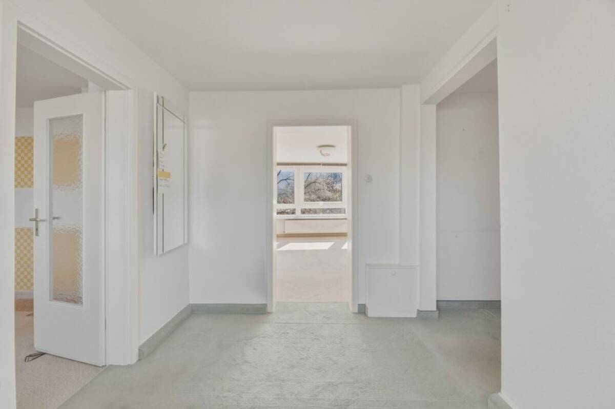 ++ Wohnen mit Weitblick im Stuttgarter Westen - sofort einziehen! ++ – 70193 Stuttgart – Bild 1 von 9