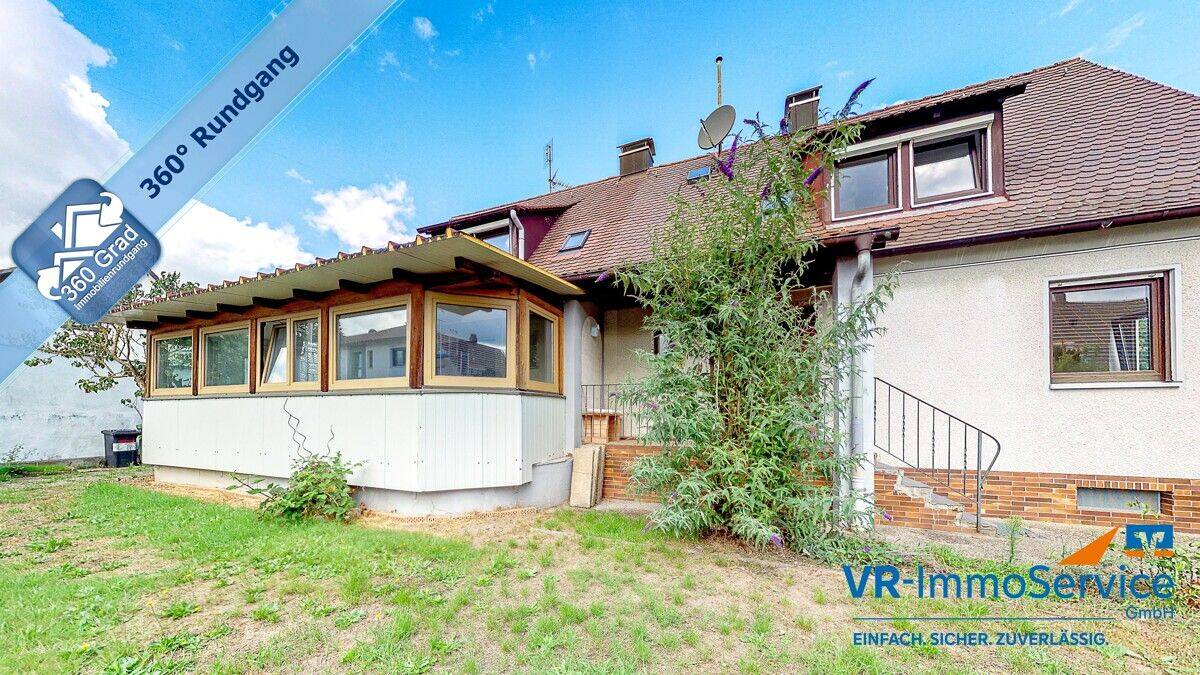Alle unter einem Dach. Geräumiges Zweifamilienhaus in Erlangen-Frauenaurach. – 91056 Erlangen – Bild 1 von 9