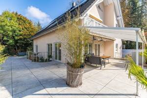 Genießen Sie den kommenden Sommer in Ihrem neuen Haus mit Pool in ruhiger Lage! – 81739 München – Vorschaubild 2
