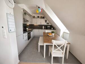 Gepflegte 5 Zimmer Maisonettewohnung in ruhiger Lage – 91056 Erlangen – Vorschaubild 5