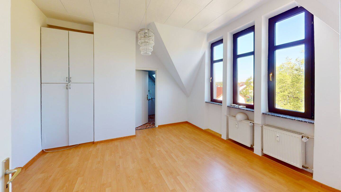 Helle, zentrale und frisch renovierte Wohnung in Friedrichsthal – Friedrichsthal – Vorschaubild 2