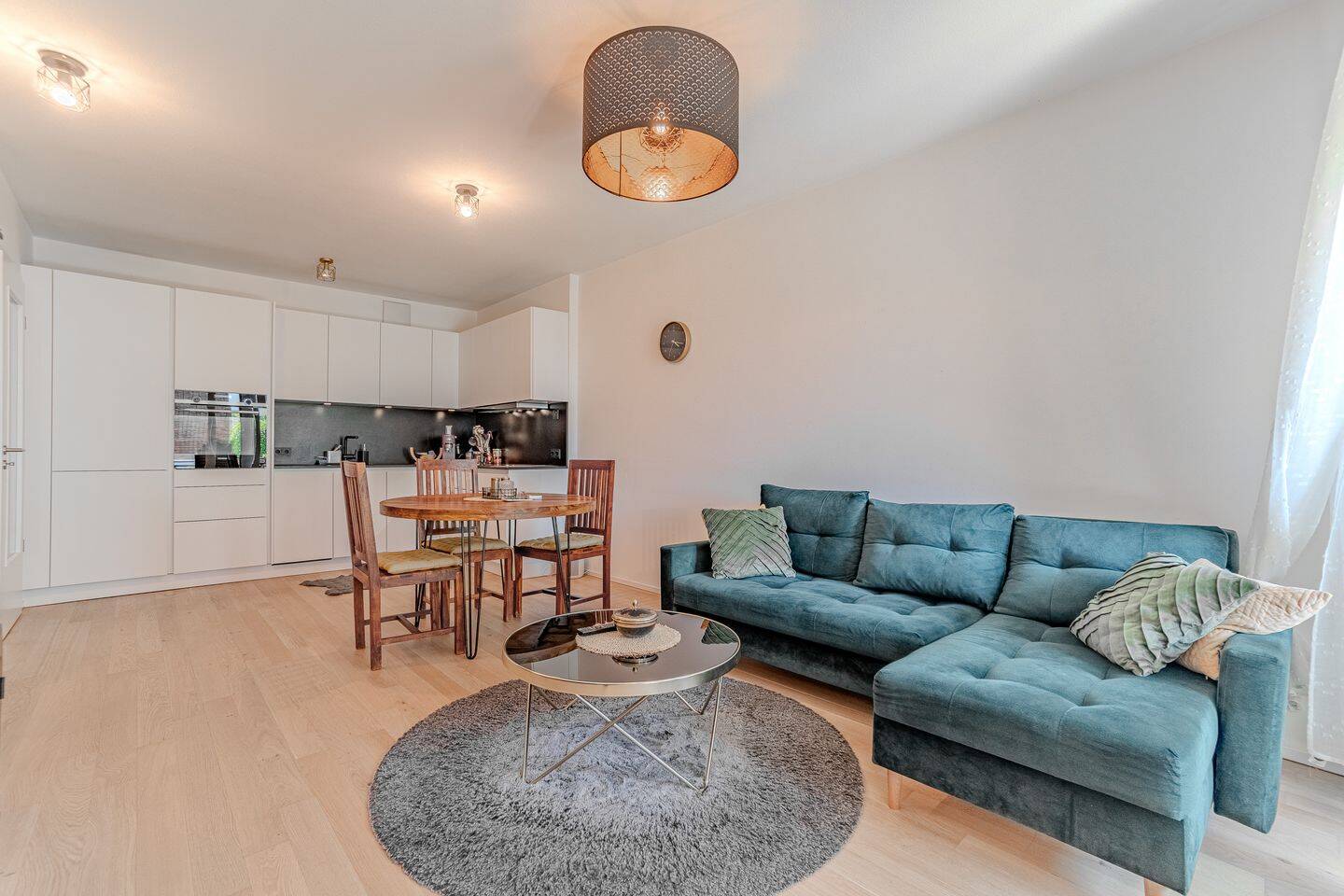 Neuwertige 2-Zimmer-Wohnung mit Garten & EBK inklusive – Kirchheim bei München – Vorschaubild 2