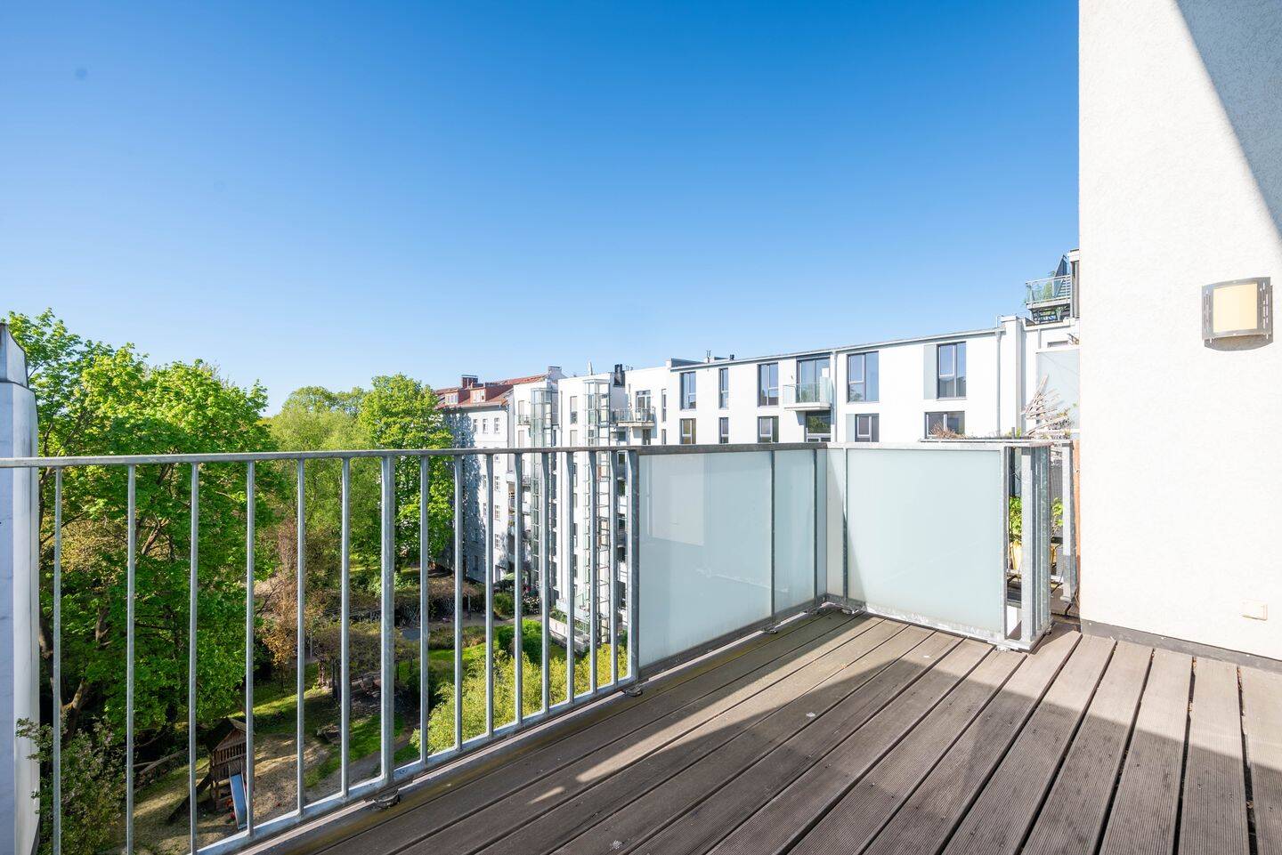 ?? Einzigartige 4-Zi Maisonette nahe der Spree - Penthouse mit Süd-Blk, 2 Bädern, Lift & TG-Stellpl – Berlin – Vorschaubild 3