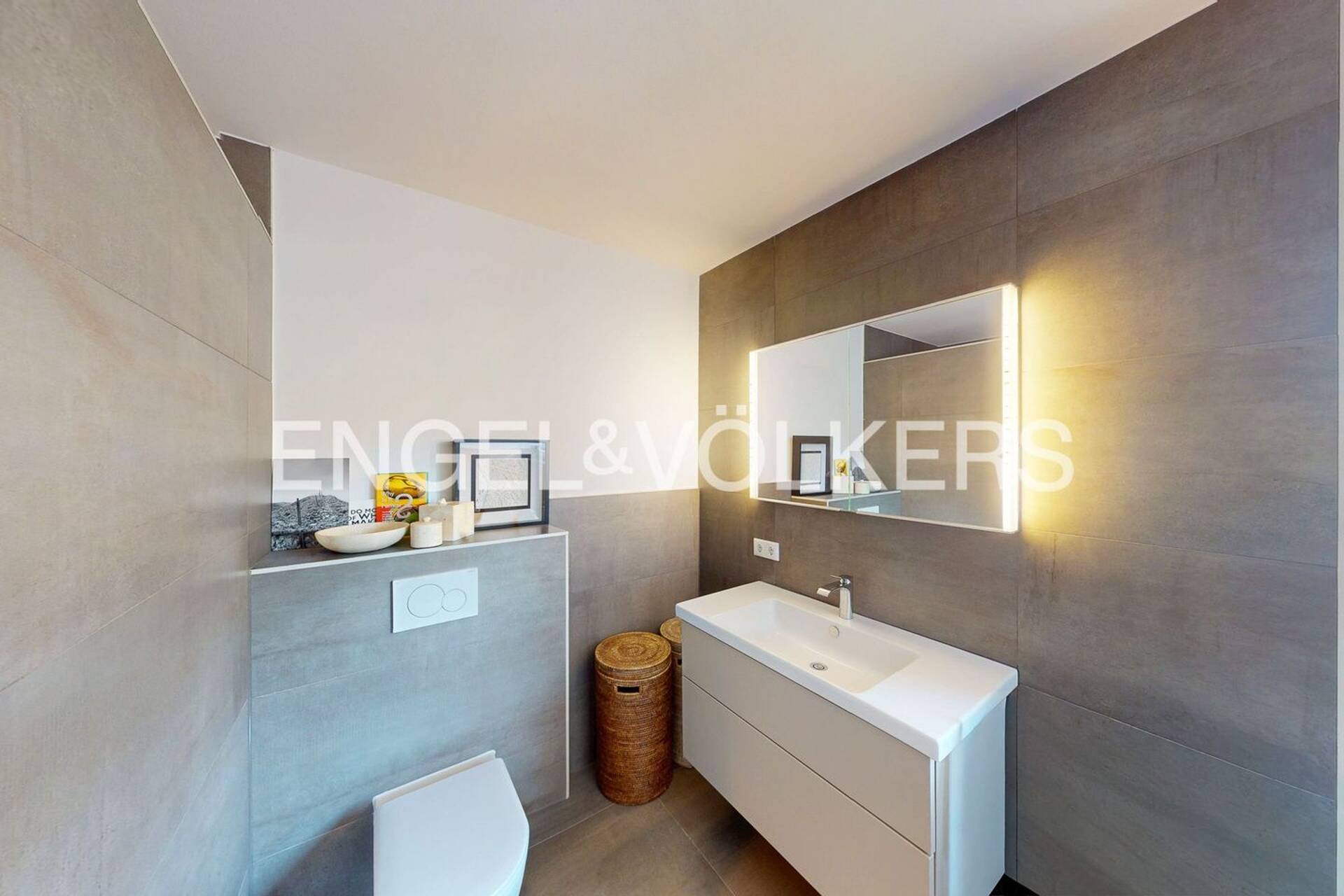 Terrassenwohnung in 65195 Wiesbaden mit 151 m² kaufen