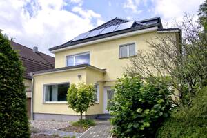 Charmantes Zweifamilienhaus in Schnelsen - Zwei vermietete Einheiten mit langfristigem Potenzial – 22459 Hamburg – Vorschaubild 2