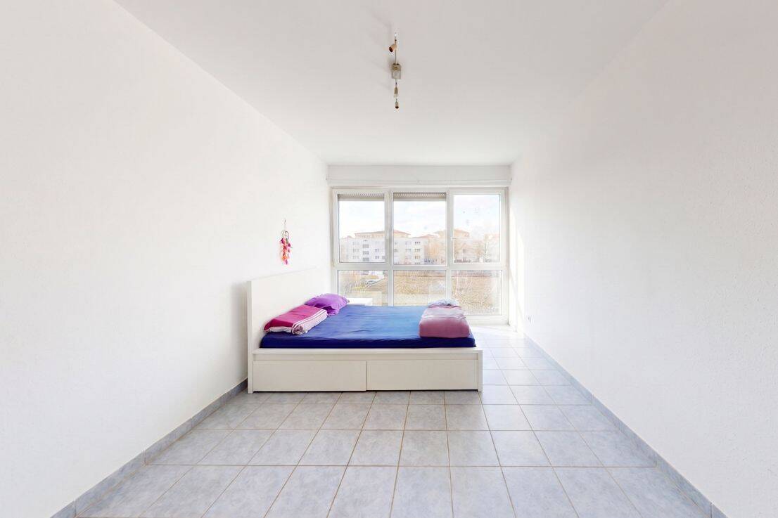 ** Sonnenverwöhnte 3ZKB mit Balkon und Aufzug in beliebter Wohnlage, IN-Hollerstauden ** – Ingolstadt – Vorschaubild 5