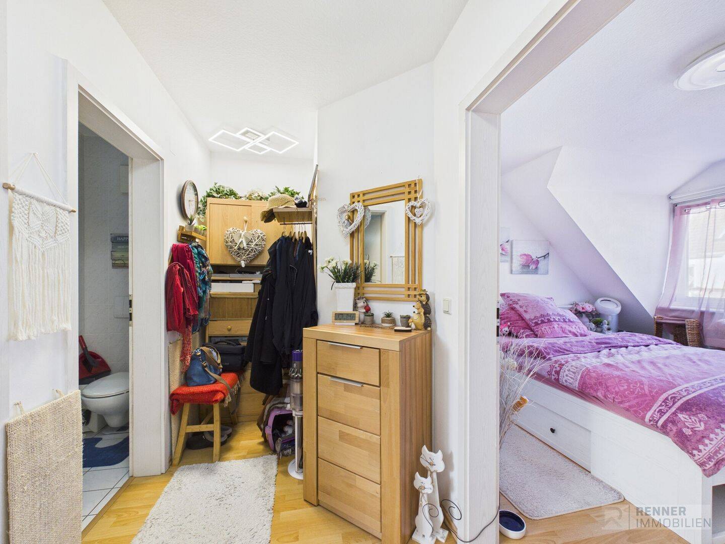 Wohnen auf 2 Stockwerken - 3 Zimmer Wohnung mit traumhaftem Balkon in Top Lage - Fürth-Burgfarrnbach – Fürth – Vorschaubild 2