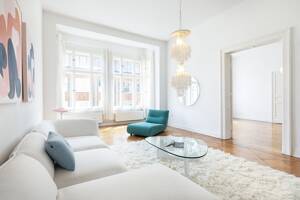 Am Monbijoupark, Mitte: Repräsentative 5-Zimmer Altbauwohnung mit imposanten Deckenhöhen – 10117 Berlin – Vorschaubild 3
