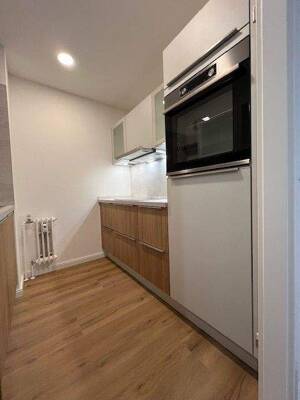 FREI | 2-Zimmer-Wasserblick-Wohnung mit neuer EBK in Fürth-Burgfarrnbach – 90768 Fürth – Vorschaubild 2
