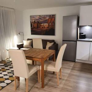 Kapitalanlage in Marienthal - tolles vollmöbliertes 2 Zimmer Apartment – 22043 Hamburg – Vorschaubild 1