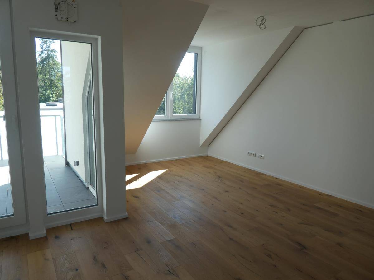 Neue Dachgeschosswohnung mit Flair im Energiesparhaus mit moderner Heiztechnik in Bonn – Bonn – Vorschaubild 6