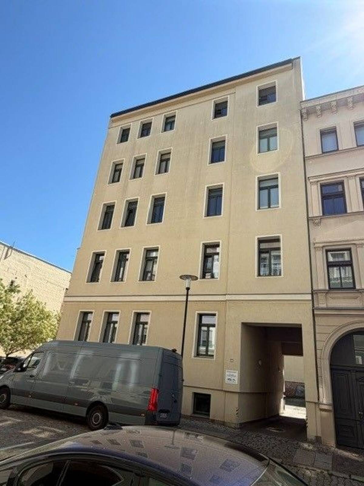 Verkauf -3-Raum Wohnung-barrierefrei – 6110 Halle (Saale) – Bild 1 von 9
