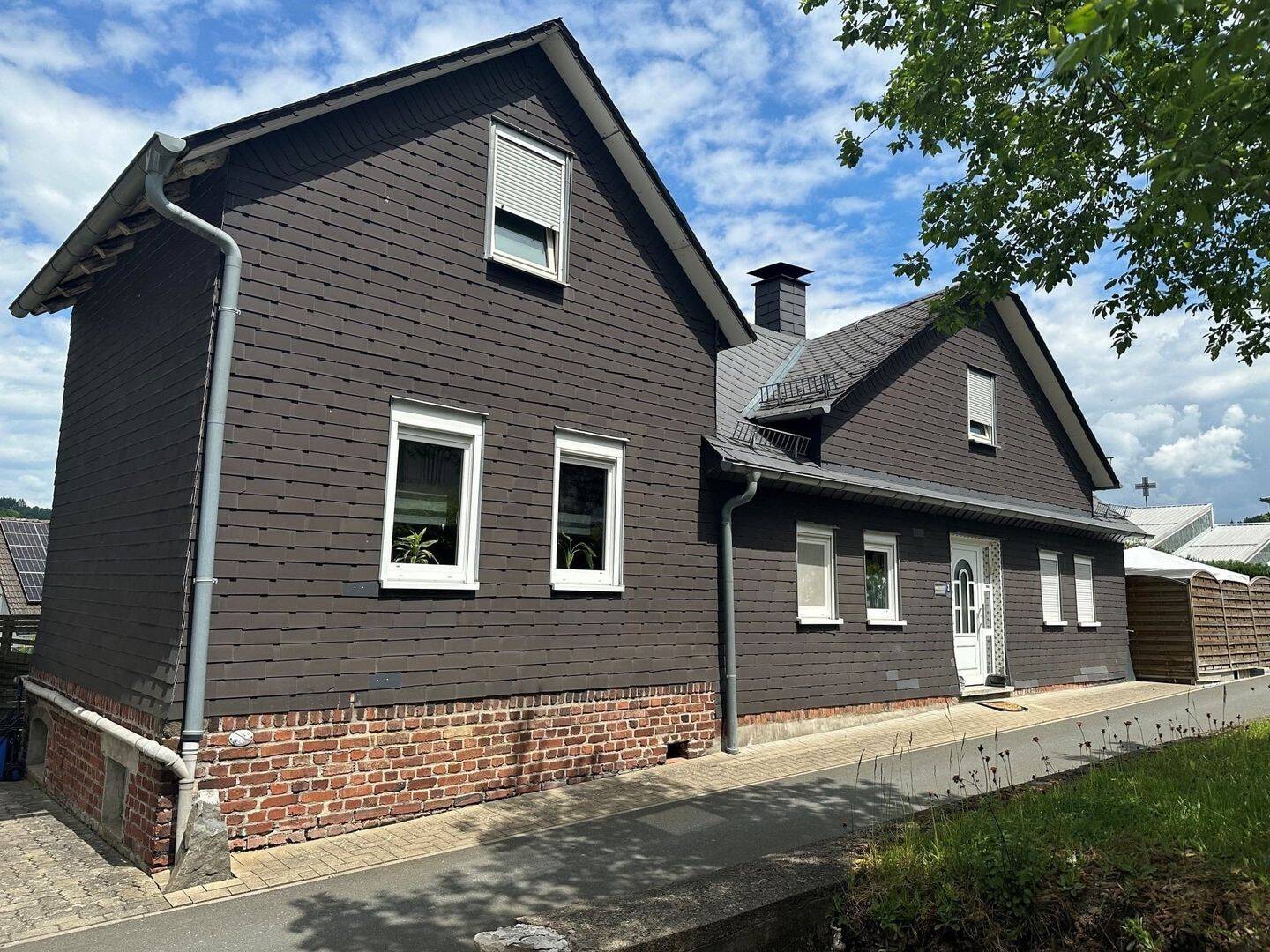 Einfamilienhaus in ruhiger und zentraler Lage von Bad Laasphe – Bad Laasphe – Vorschaubild 2