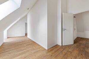 Attraktive Dachgeschosswohnung mit Balkon im Neubauquartier Poppenbüttel – 22399 Hamburg – Vorschaubild 6