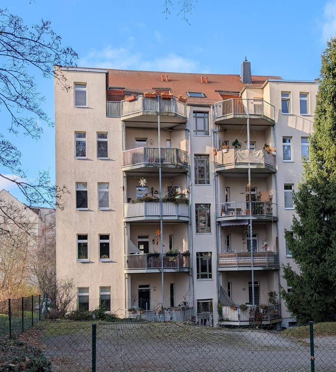 Blick über die Dächer von Chemnitz - moderne 3-Zimmer-Wohnung mit großem Balkon – Chemnitz – Vorschaubild 2