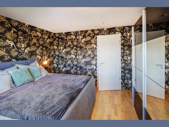 Möbliert: Großzügige Dachterrassenwohnung in Neuhausen – München – Vorschaubild 4