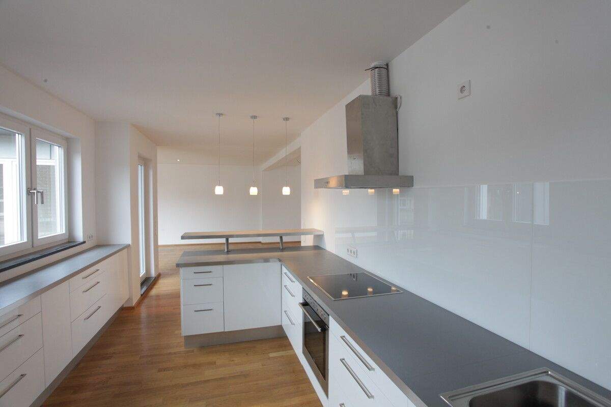 Hochwertig sanierte Dachgeschoss-Wohnung in zentraler Lage von Braunschweig – Braunschweig – Vorschaubild 6