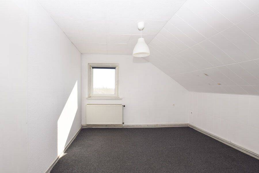 Selbstnutzung oder Anlage: Renovierungsbedürftige 2-Zimmer-Wohnung in Braunschweig! – Braunschweig – Vorschaubild 2