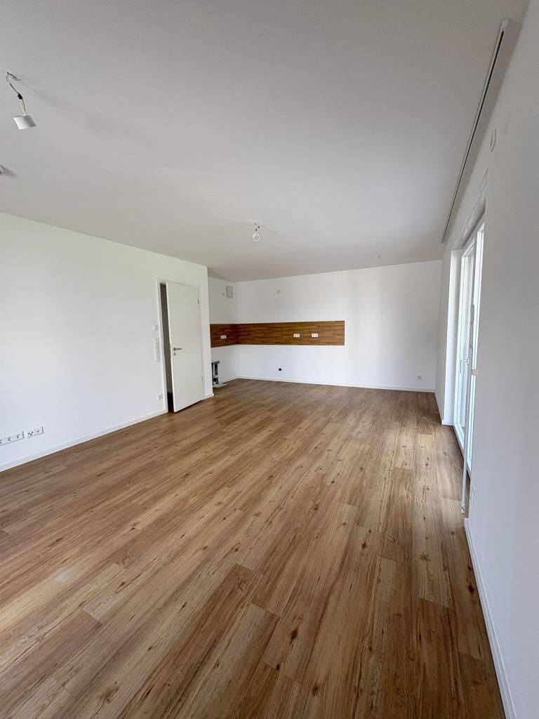 Helle 2-Zimmer-Wohnung in Hilden mit großen Fensterfronten – Hilden – Vorschaubild 4