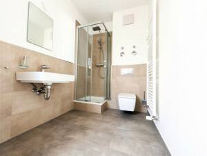 Mit Aufzug, großer Terrasse und neuer EBK! – 4157 Leipzig – Vorschaubild 6