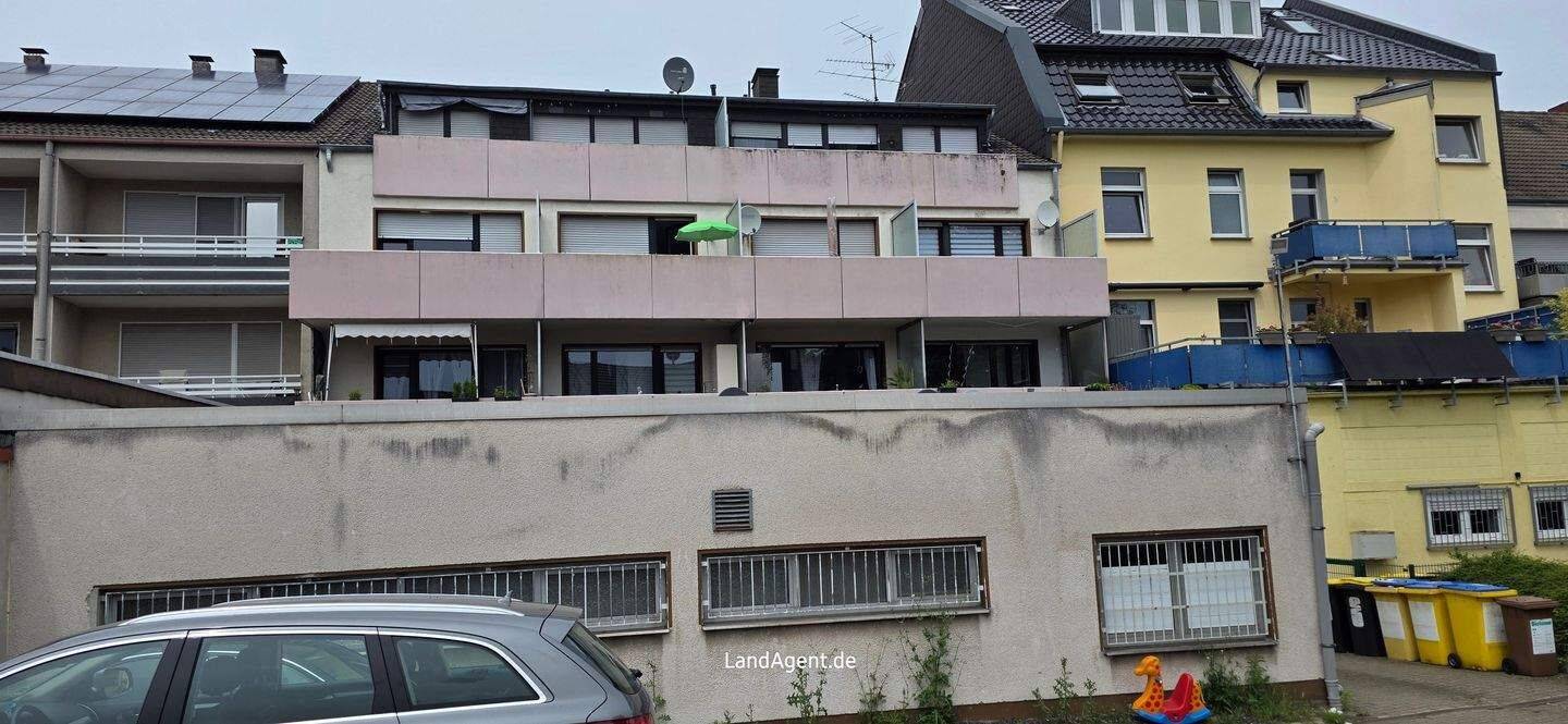 ***Verkehrsgünstig mit Stellplatz und S-Bahn*** 2-Zimmer-Wohnung mit Balkon in zentraler Lage von Dortmund-Wickede – Dortmund – Vorschaubild 3