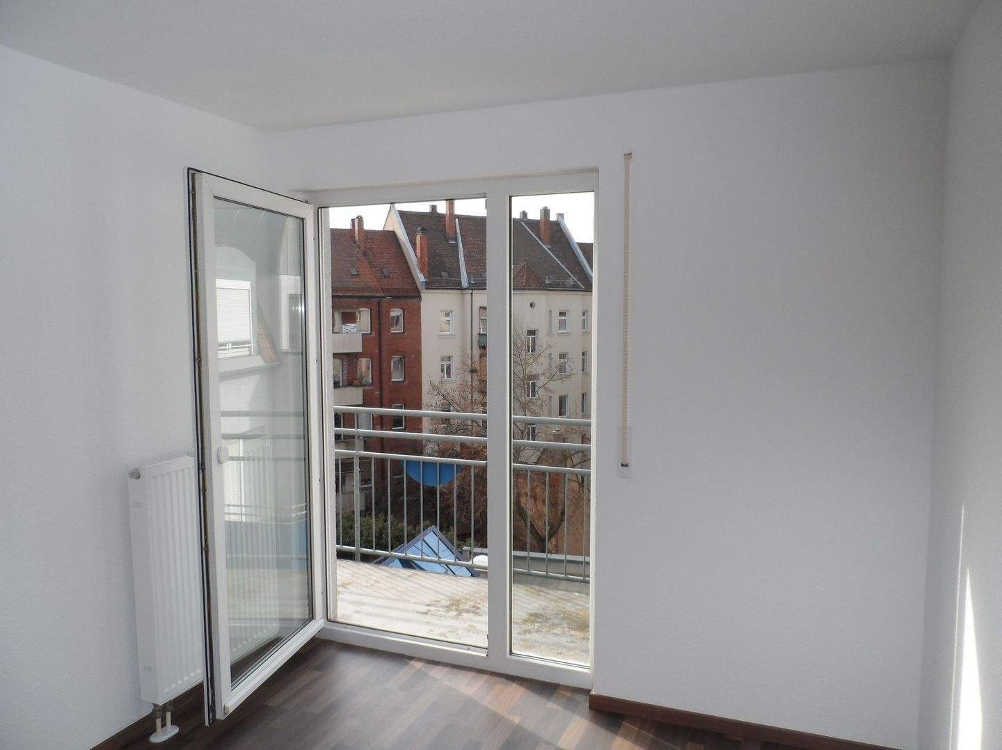 Nürnberg St.Peter: schöne 3-Zimmer Mansardenwohnung mit SW-Balkon, Aufzug, 1 TG-Stellplatz - Nähe Wöhrder See und Hochschule – Nürnberg – Vorschaubild 6
